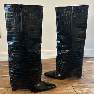 BCBG MAXAZRIA Ebana Boots Black Leather Size 8.5, 38.5 New In Box